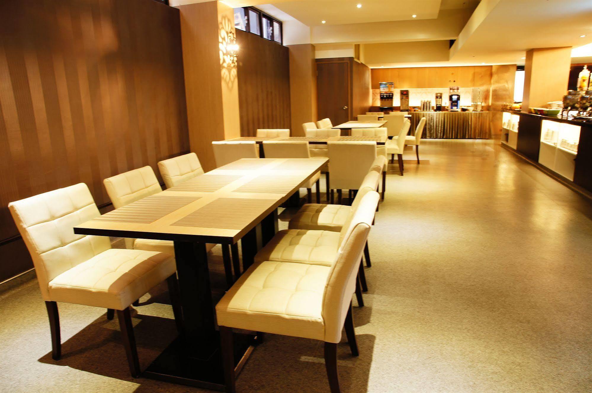 Talmud Hotel Taichung Exterior foto