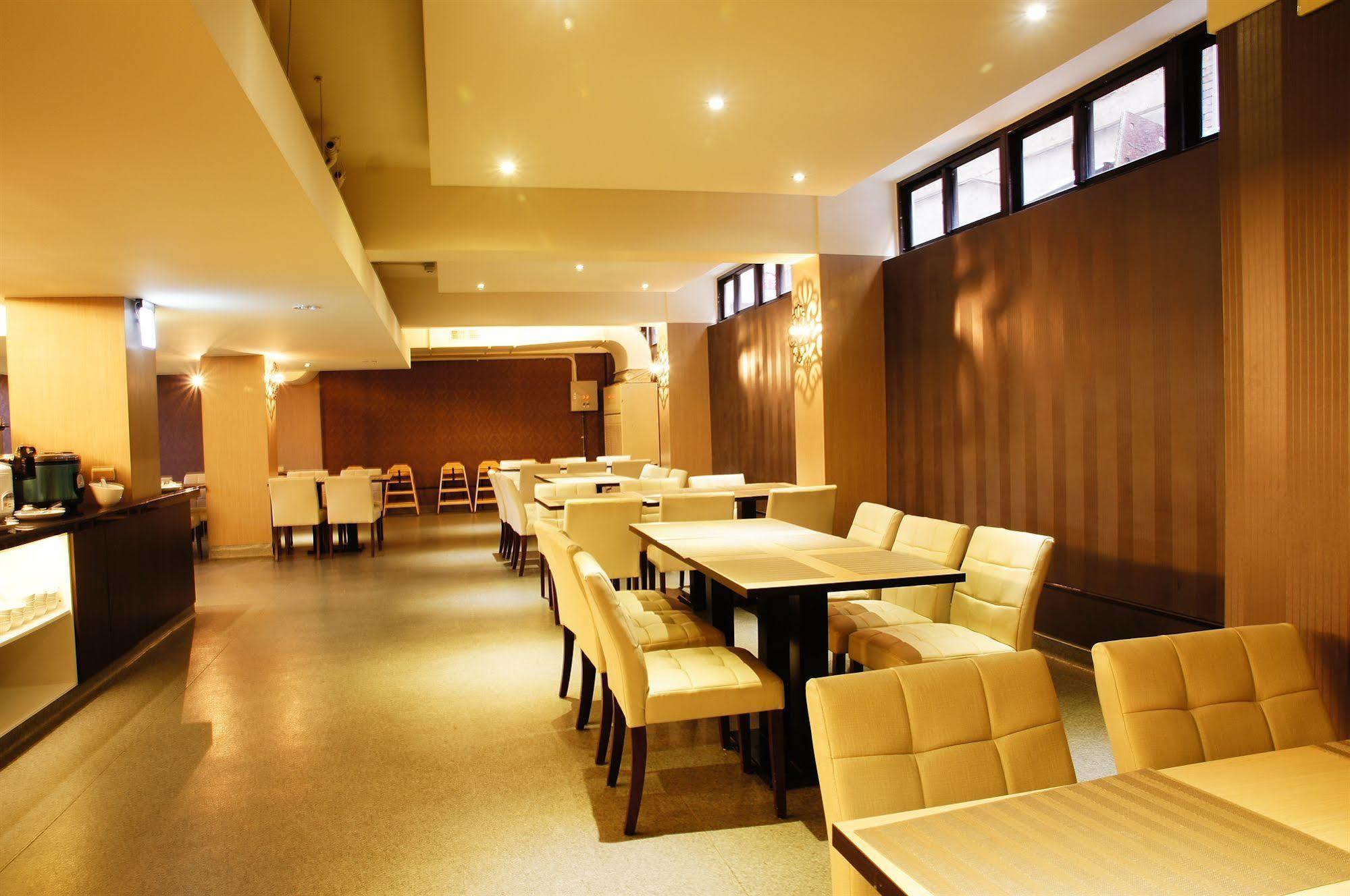 Talmud Hotel Taichung Exterior foto