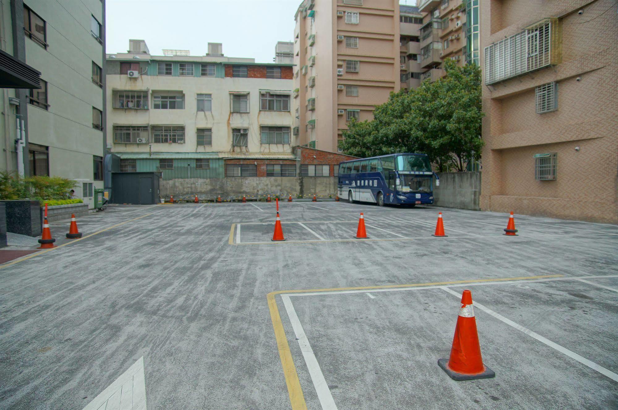 Talmud Hotel Taichung Exterior foto