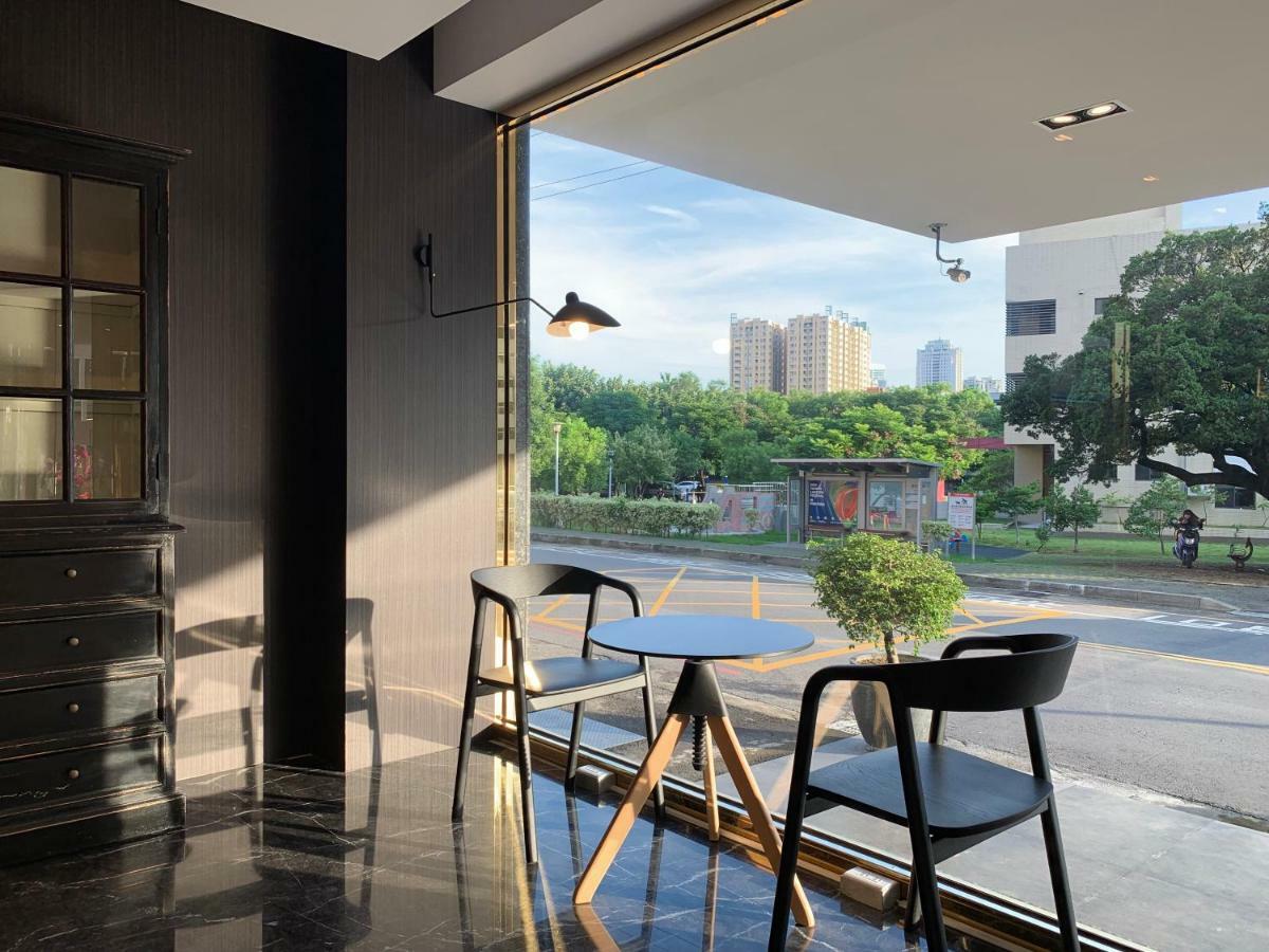 Talmud Hotel Taichung Exterior foto